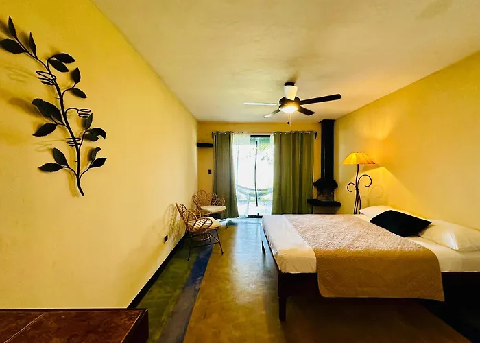 Hotel Lake Arenal Brewery & Hotel