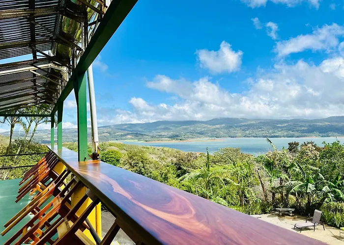 Hotel Lake Arenal Brewery & Hotel Tilaran