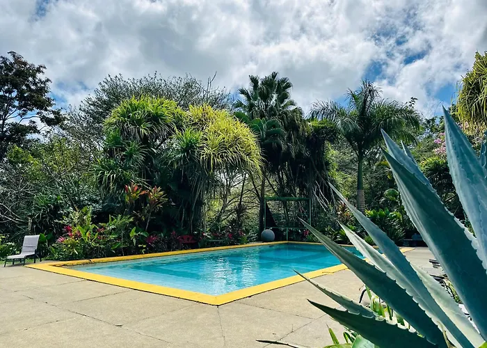 Lake Arenal Brewery & Hotel 2* Tilaran