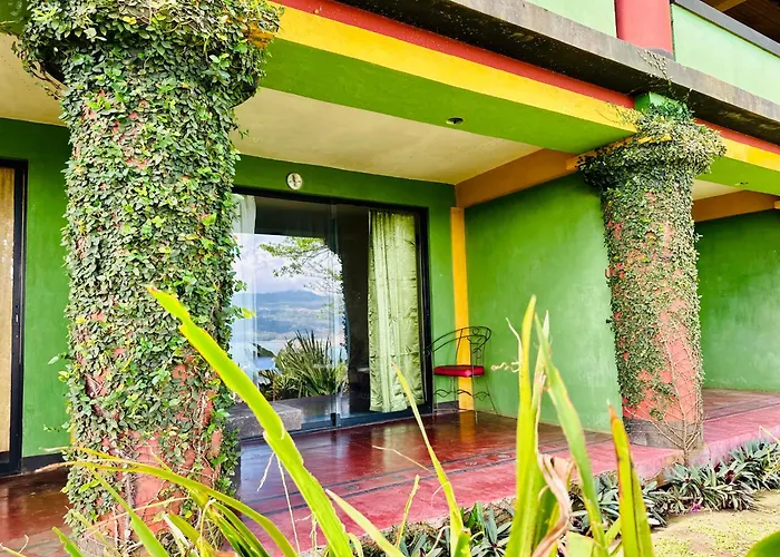 Hotel Lake Arenal Brewery & Hotel
