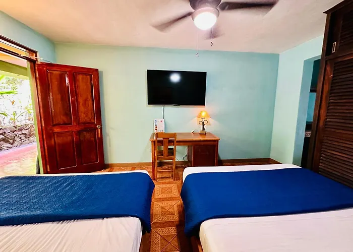 Lake Arenal Brewery & Hotel Hotel 2*