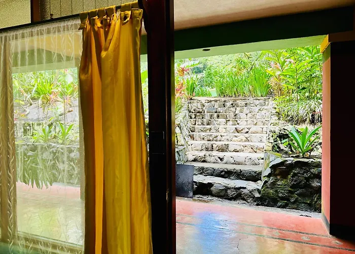Lake Arenal Brewery & Hotel Hotel